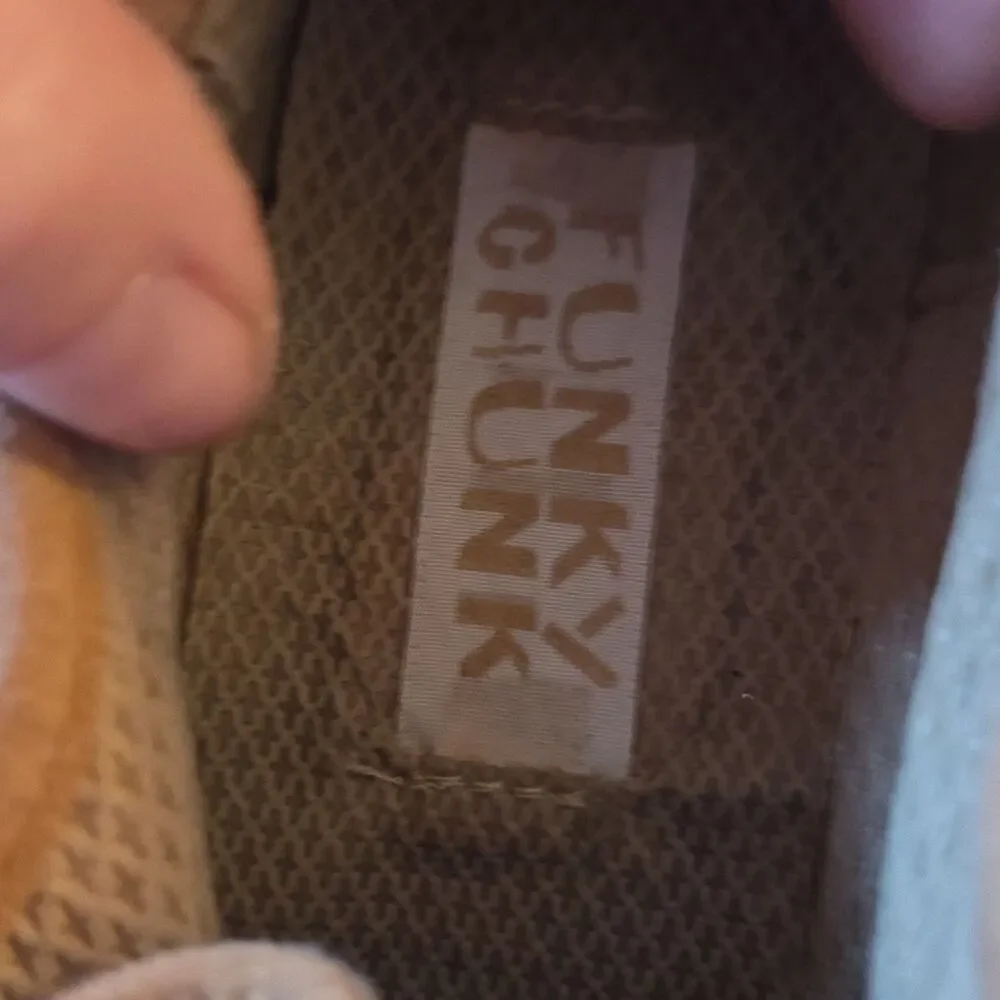 Vintage Y2K Funky Chunk Women's Beige Platform Moccasin Lace-Up Size 8 90s 00s